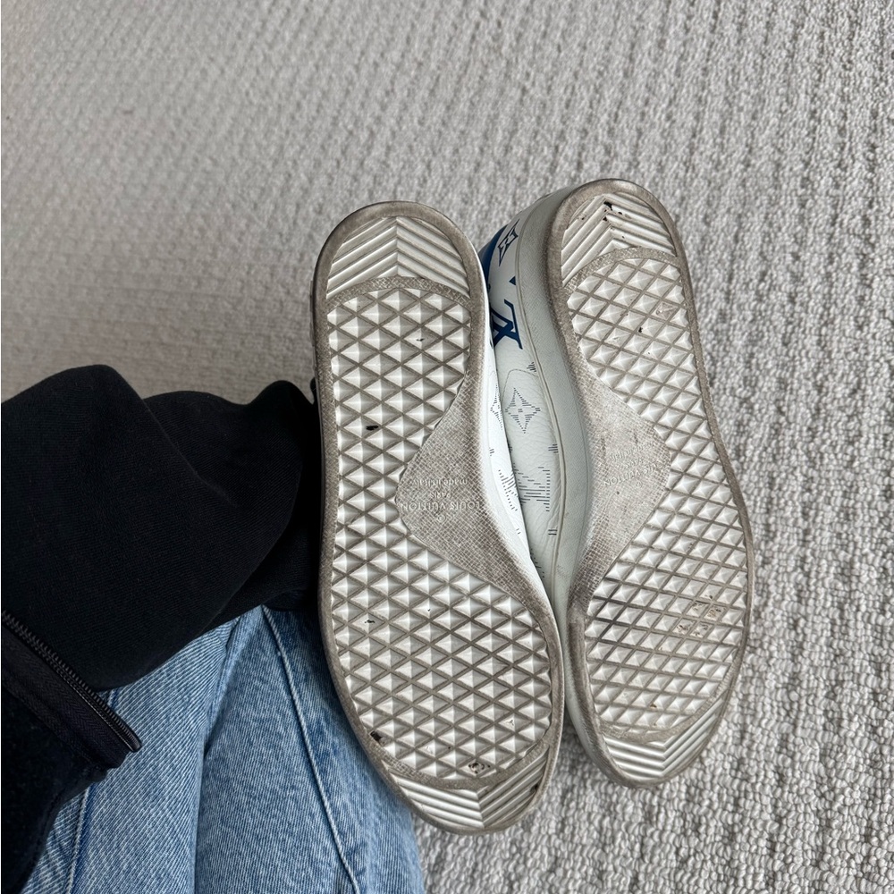 Louis Vuitton Blue and White Casual Sneakers - Picture 5 of 5